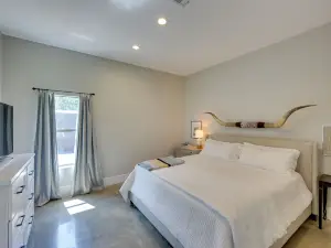 Modern Kennard Cabin w/ 3 Casitas - Walk to Pond!
