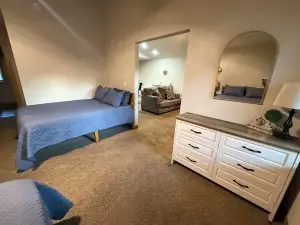 Trailhead Riverfront Cabin