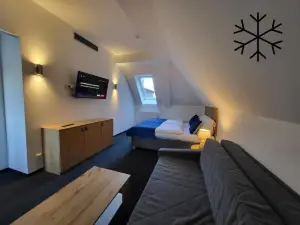 ペンション ジトジェンカ フジェンスコ - 朝食付き & 無料駐車場