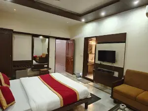 Hotel Ambaji International