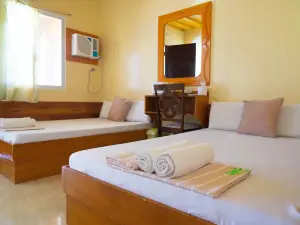 GingGing Hotel and Resort