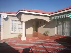 샤론스 B&B