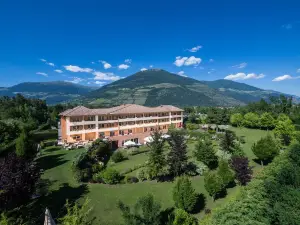 Garden Park Hotel