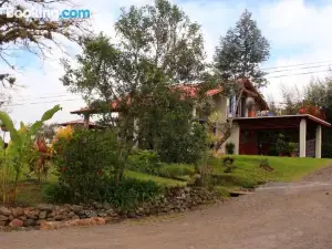 Casa Bartzis, Close to Orosi and Tapanti National Park