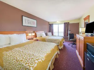 Days Inn by Wyndham Frankfort