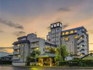 日本溫泉旅館“琥珀園”