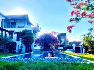 La Y Riverview