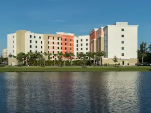 Home2 Suites by Hilton Cape Canaveral Cruise Port