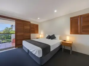 Cosmopolitan Motel & Serviced Apartments