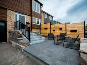 Cosy 3-Bedroom Home in Quiet Cul-De-Sac.