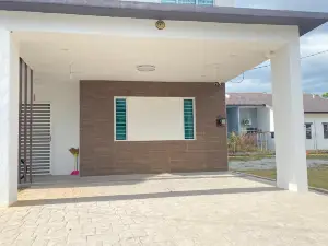 Kaka Homestay/Pool/Yarra Park/EventAllowed/12Pax