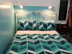 Golden Cross Hotel