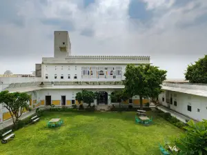 Hotel Rajmahal Palace
