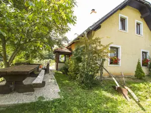 홀리데이 홈 유리코