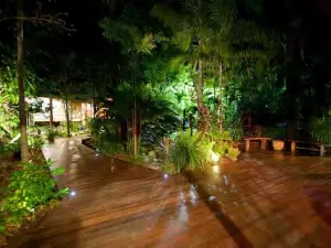 Dougies Backpackers Resort