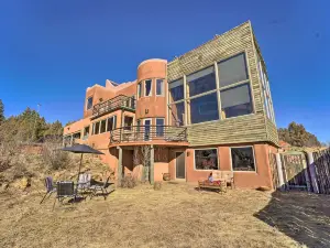 Peaceful New Mexico Retreat w/ Panoramic Mtn Views