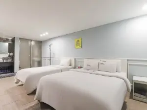 Yeongju Case Hotel