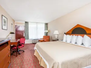 เดย์สอินน์ บายวินด์แฮม โกลด์สโบโร