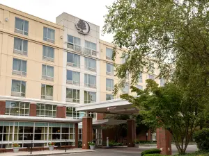 DoubleTree by Hilton Hotel Boston Bayside