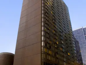 DoubleTree by Hilton Chicago Magnificent Mile