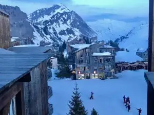 Chalet Chamois - Central Modern Duplex for 6 by Avoriaz Chalets