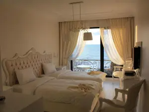 Bab-I Zer Hotel