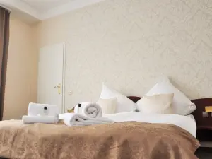 Gala Hotel