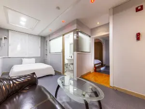 Gongju Jjin Motel