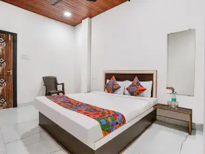 Via Sai Lodging I - Nr Nashik Railway Station