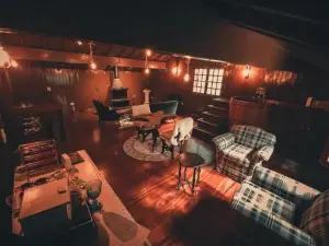 Cabana Retrô Com Lareira e Ofurô em Monte Verde