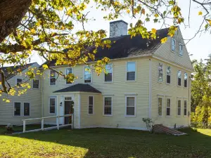 Beckons You to Enjoy an Idyllic Farm Stay in a Colonial Home for 16 Guests.