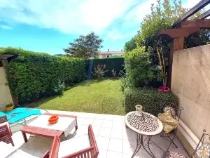 10 min from beaches - Quiet house in town center