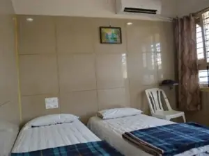Mourya Deluxe A/C Lodge