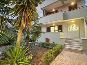 Emar Hotel