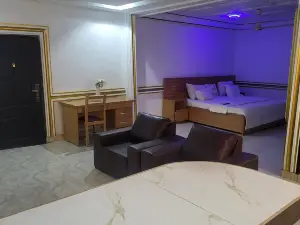 Ruks Hotel
