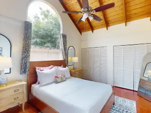 Colorful condo by the beach with a washer/dryer, lanai, & on-site pool
