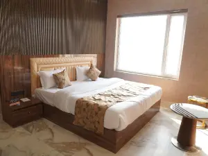 Sky Hotel & Resort