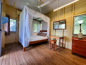 Lower Dover Jungle Lodge & Maya Ruins
