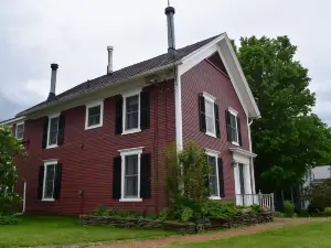Black Lantern Inn