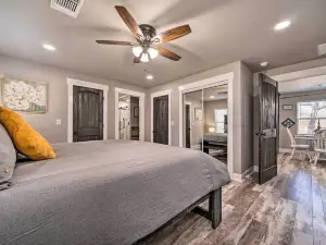 Lakefront Fort Towson Home: Private Dock & 3 Decks