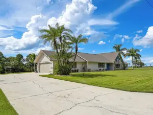 Luxurious Florida Home w/ Pool & Canal Access