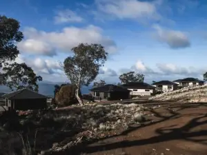 Mount Rumney Escapes - 5 Seaview Kangaroo House