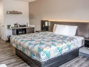 Studio 6 Claremore, OK