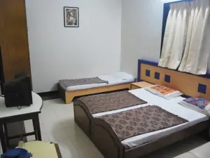 Alankar Hotel