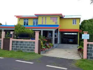 3 Bedrooms House with Sea View and Furnished Terrace at Anse Quitor