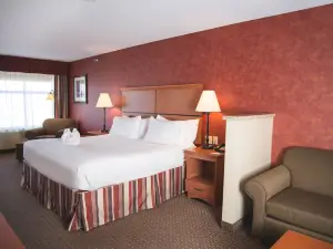 Holiday Inn Express & Suites Loveland