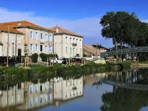 Les Volets Bleus