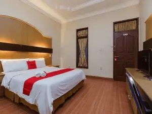 RedDoorz Near RS Harapan Pematang Siantar