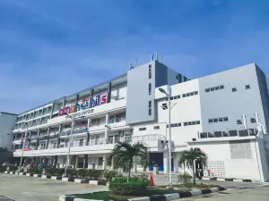 Aman Hills Hotel