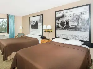 Super 8 by Wyndham Dodgeville